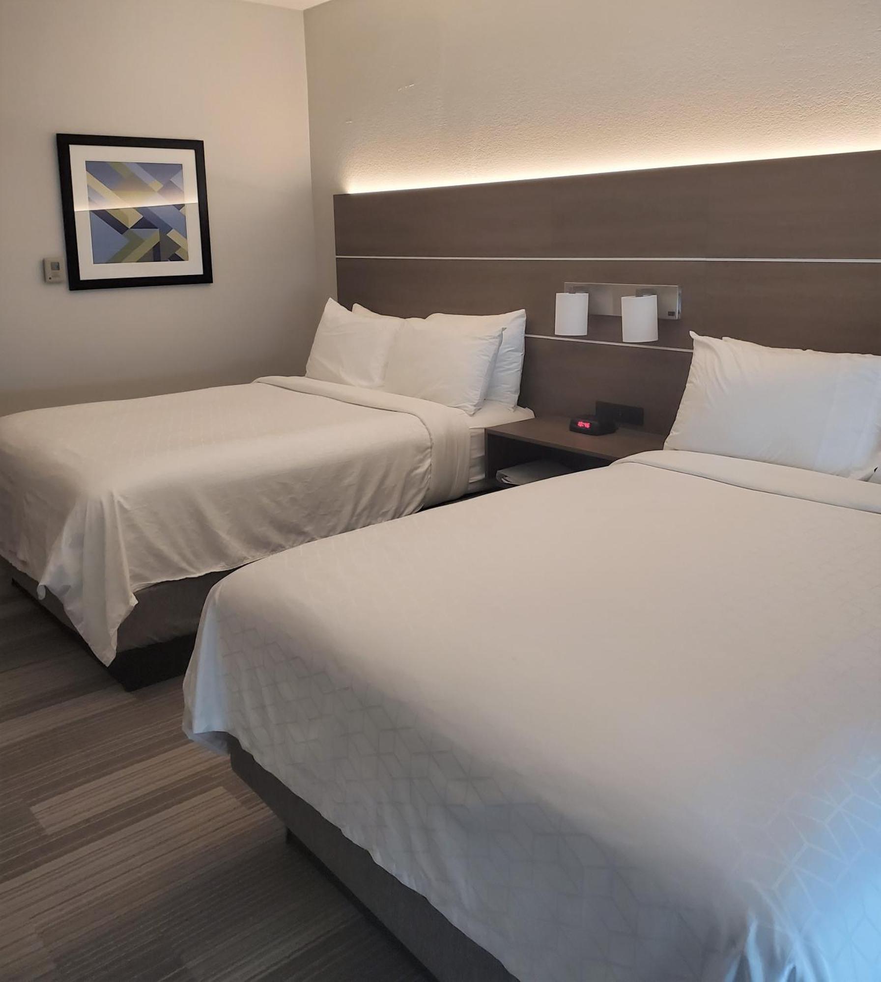 Holiday Inn Express & Suites San Antonio West Sea World Area By Ihg Екстериор снимка